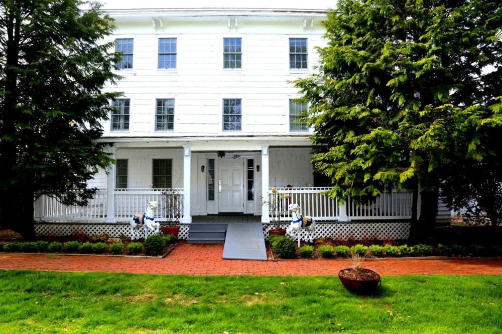 Harpoon House Bed & Breakfast Southampton Exterior photo